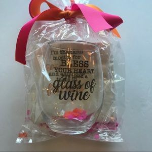 Birthday or hostess gift wine glass / napkins.